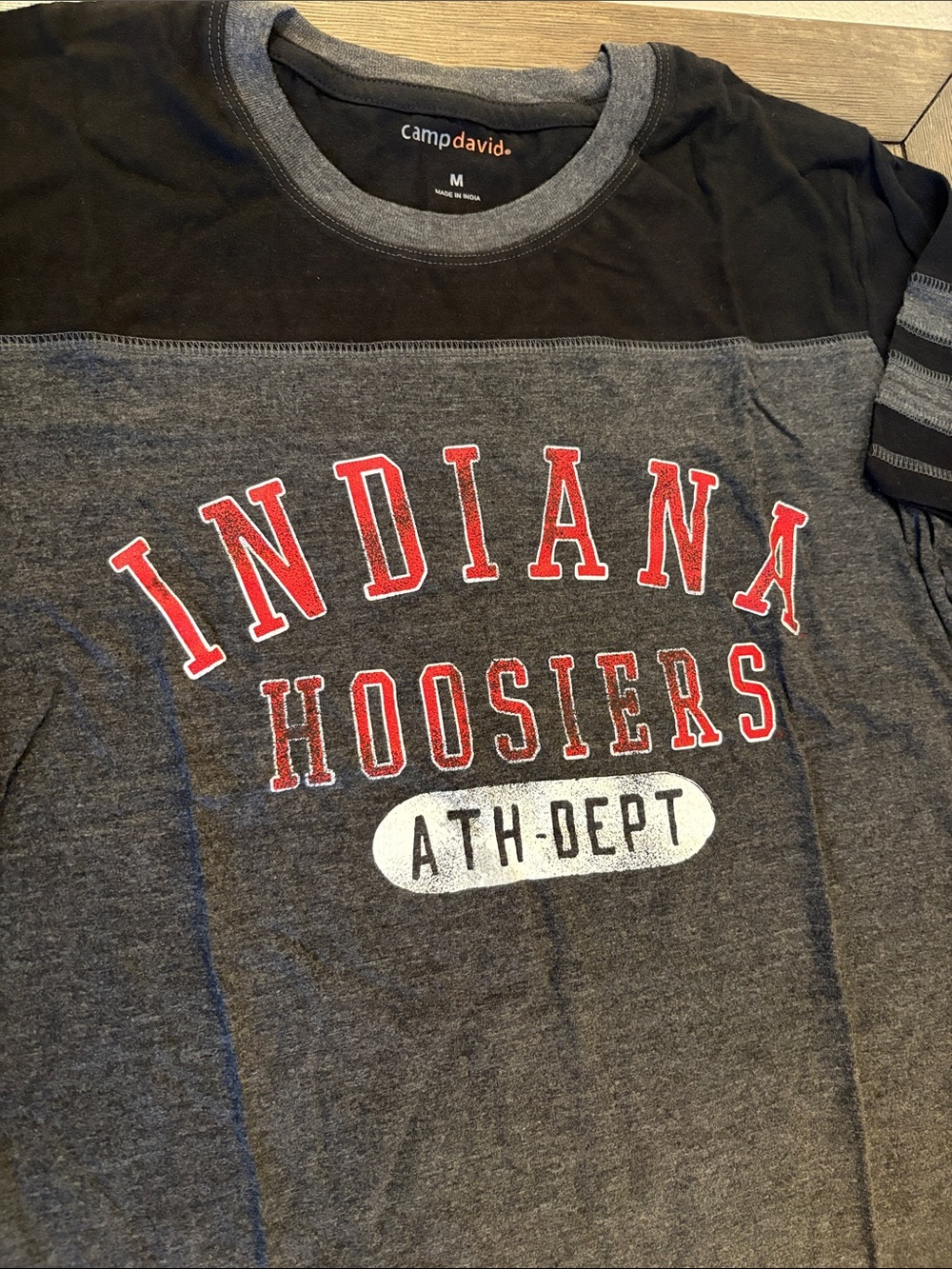 NWT [camp david] Indiana Hoosiers NCAA  Crew Neck Short Stripe Sleeve Tee Mens M - Picture 4 of 11
